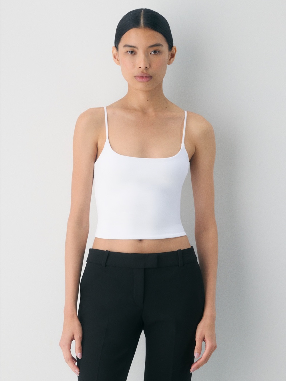 Aritzia White contour tank L